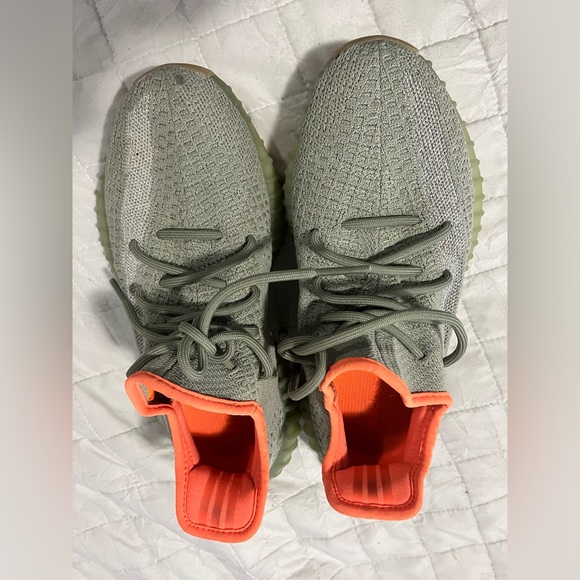 Adidas Yeezy boost 350 v2 desert sage - Picture 1 of 3